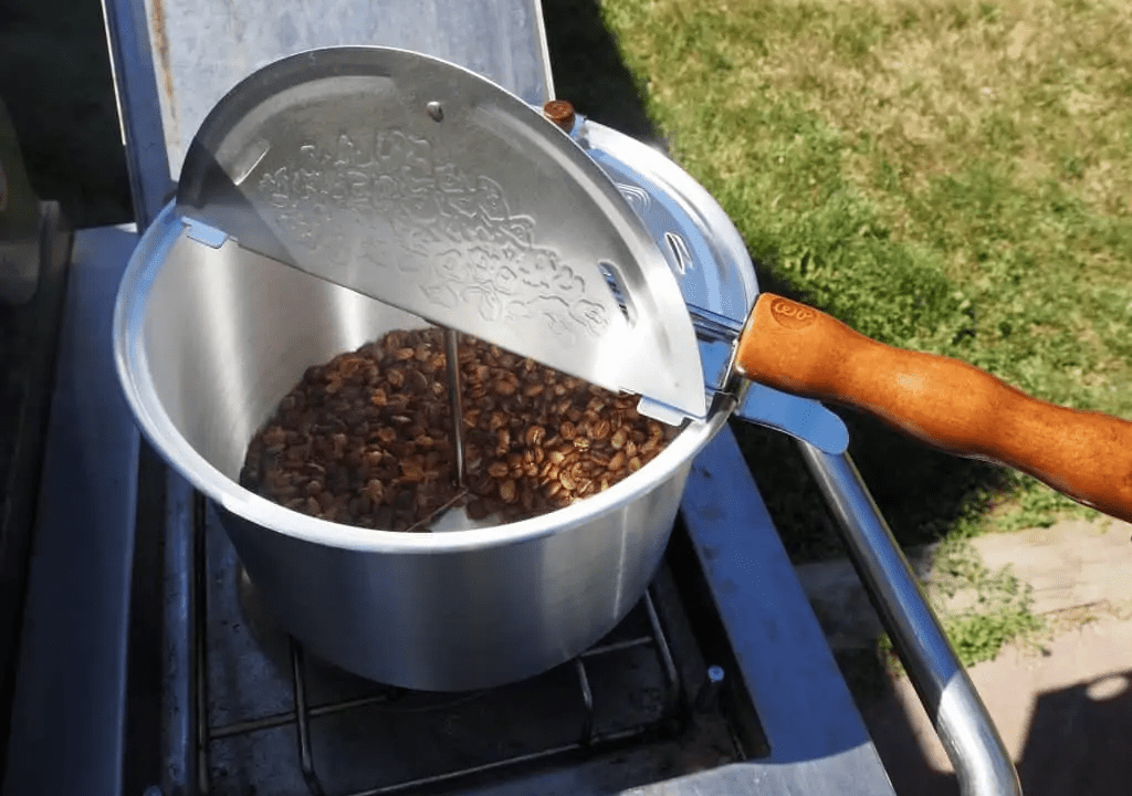 Popcorn machine coffee roasting